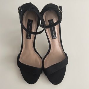 NWT Strappy Sandals by Steven by Steve Madden “Naylor” size 9.5
